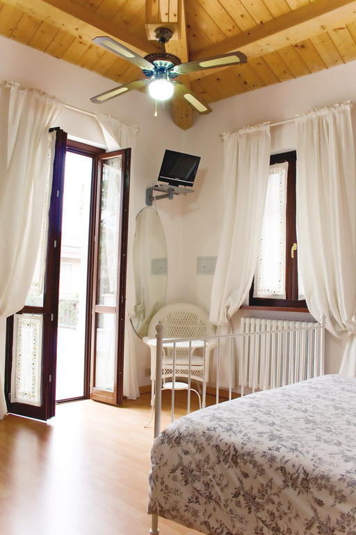 B&B Indipendenza Civitanova Marche Zimmer foto